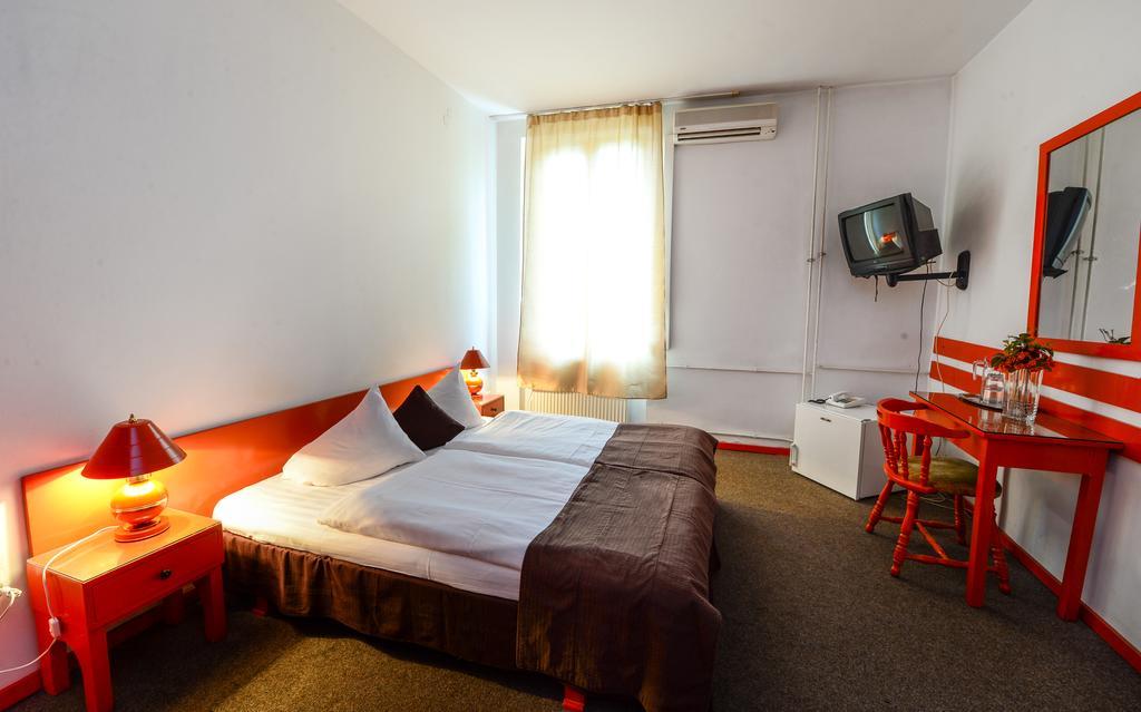 Hostel Nord ティミショアラ エクステリア 写真