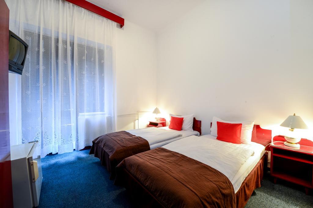 Hostel Nord ティミショアラ エクステリア 写真